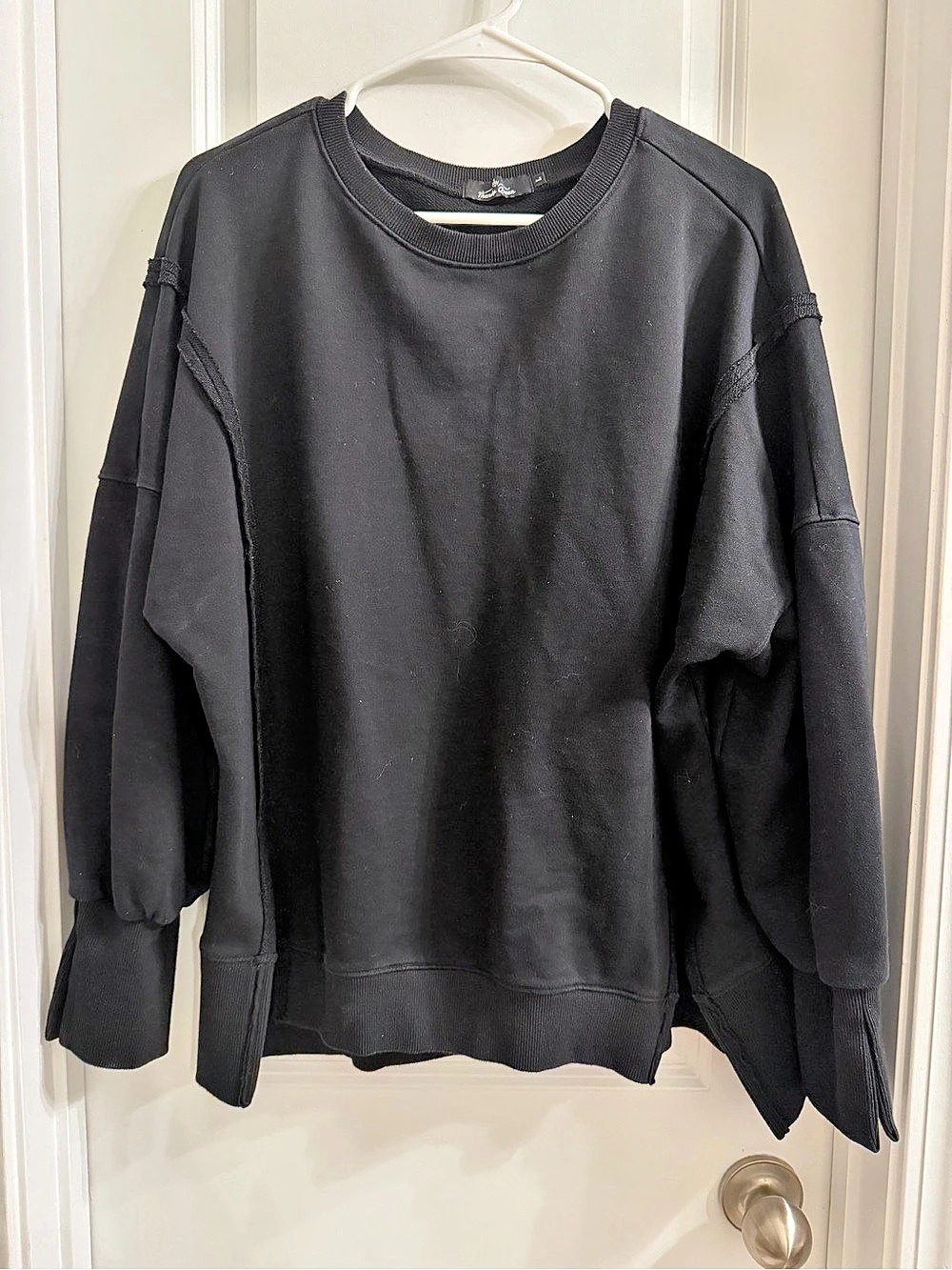Trendy Queen Oversized Black Sweatshirt Size Large